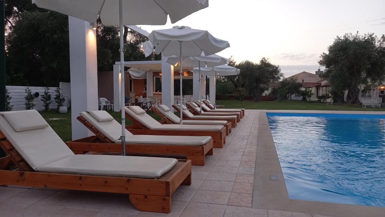 Aparthotel Amelia'S Garden Kávos Esterno foto