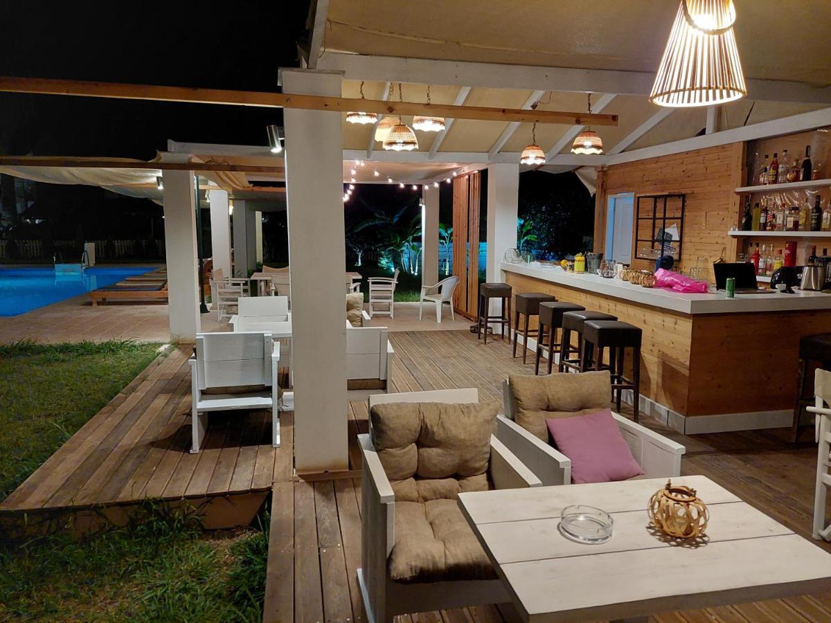 Aparthotel Amelia'S Garden Kávos Esterno foto